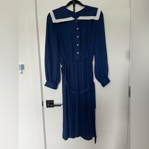 Navy Long-Sleeve Midi Dress with Contrast Collar